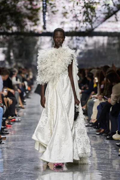 Look 29